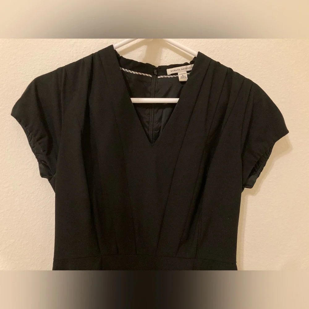 Banana Republic Classic Black Midi Dress Size 6 - Picture 7 of 16